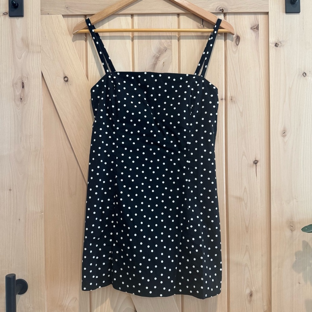 Abercrombie Bra-Free Everyday Skort - Picture 2 of 7